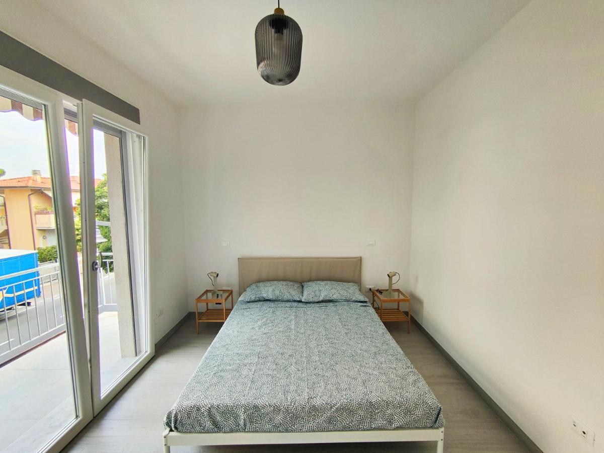 Cytrus Apartament Villa Marina di Massa Buitenkant foto