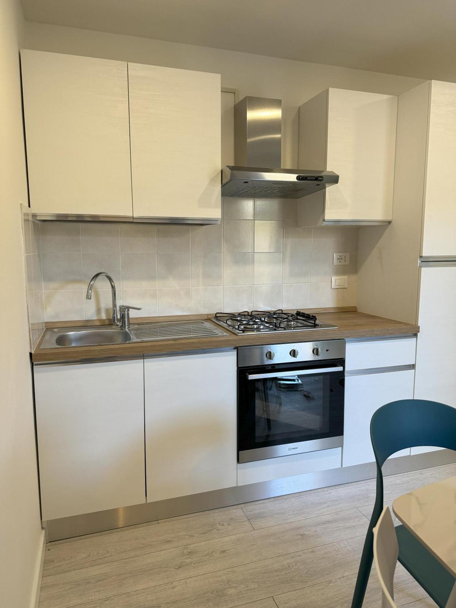 Cytrus Apartament Villa Marina di Massa Buitenkant foto