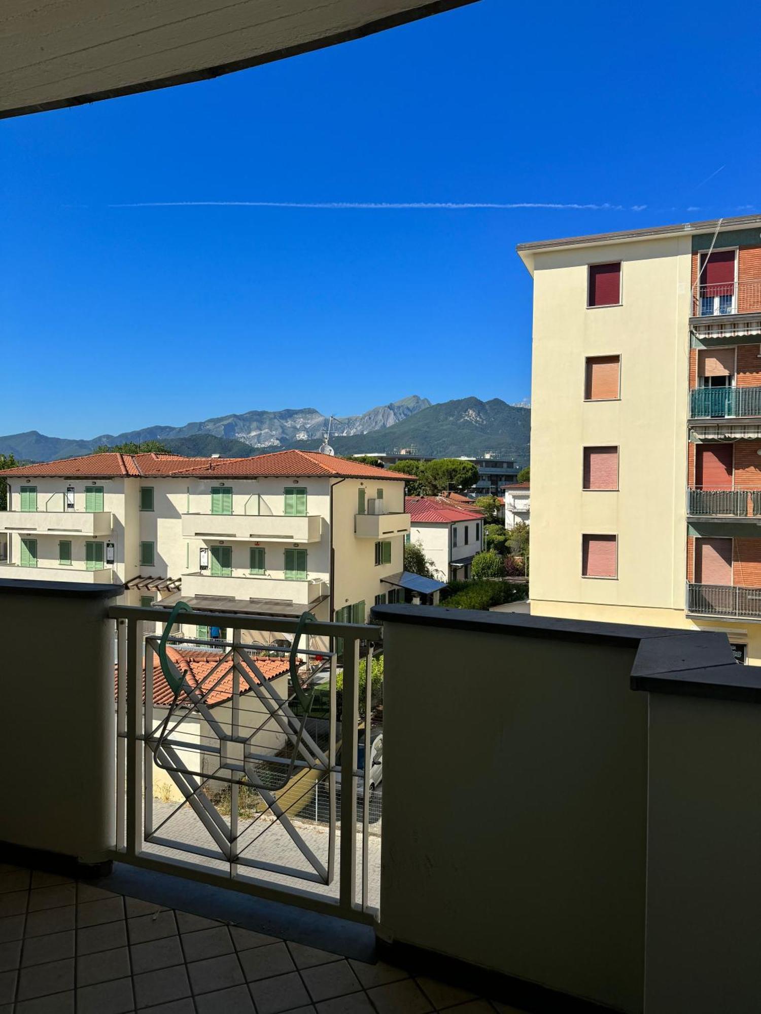 Cytrus Apartament Villa Marina di Massa Buitenkant foto