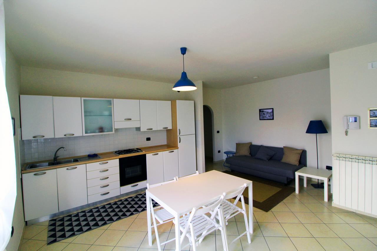 Cytrus Apartament Villa Marina di Massa Buitenkant foto